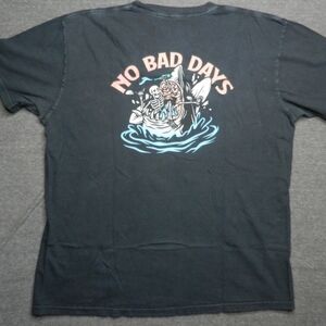 The Cove No Bad Days T-Shirt Large Black Shark Skeleton Graphic Surfing Cotton